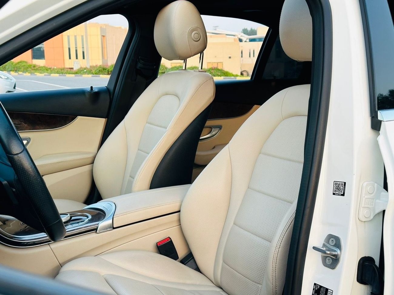 Mercedes-Benz C 300 Luxury MERCEDES C300 MODEL 2018 FULL OPTION