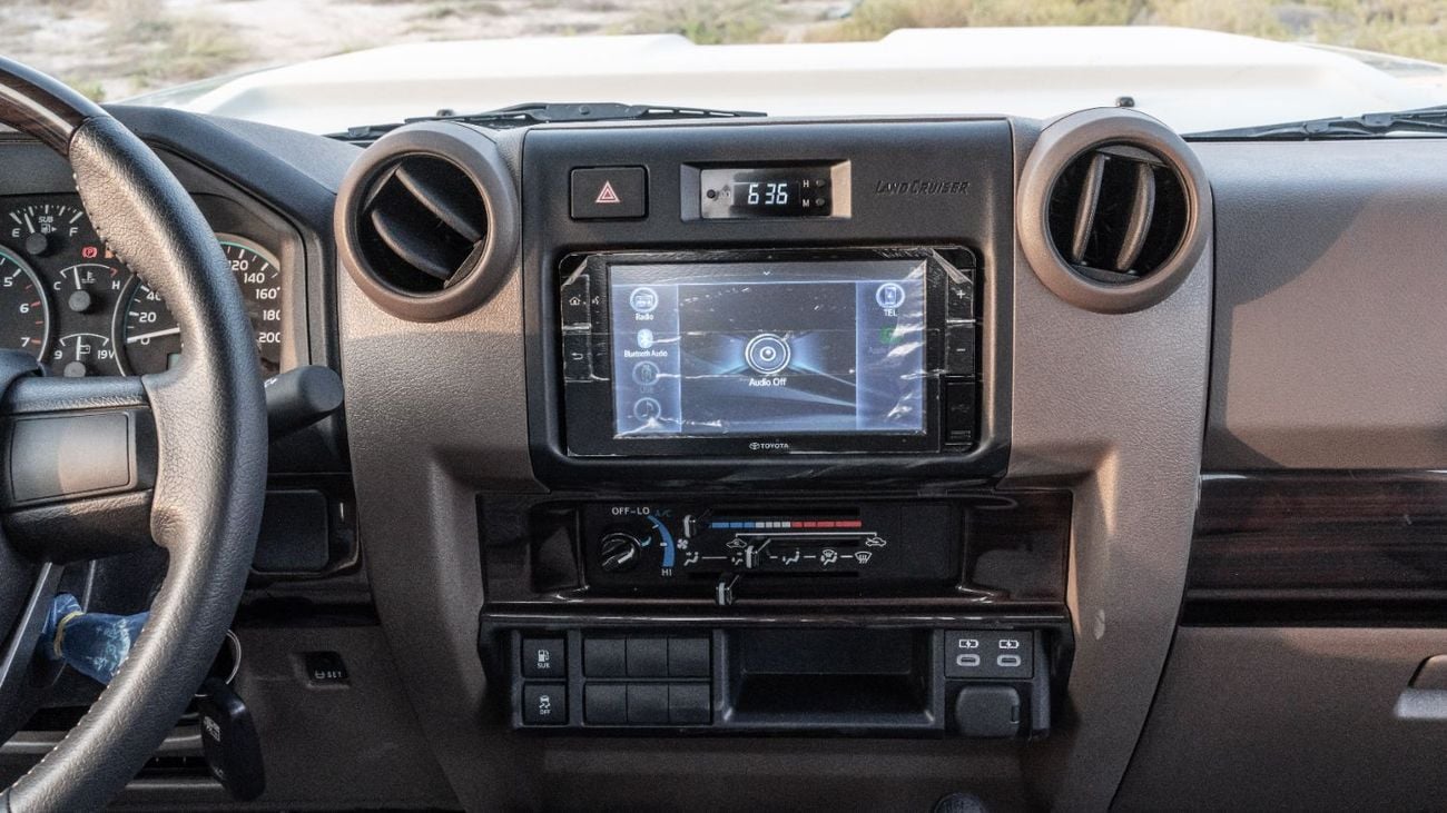 Toyota Land Cruiser Pick Up 2025 Toyota Land Cruiser LC79 4.0L MT Petrol Basic (Omani)