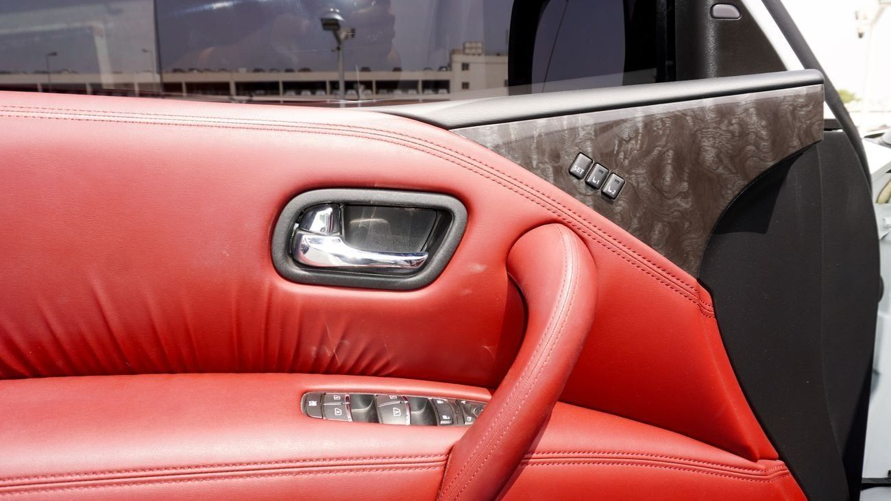 Nissan Patrol Platinum SE