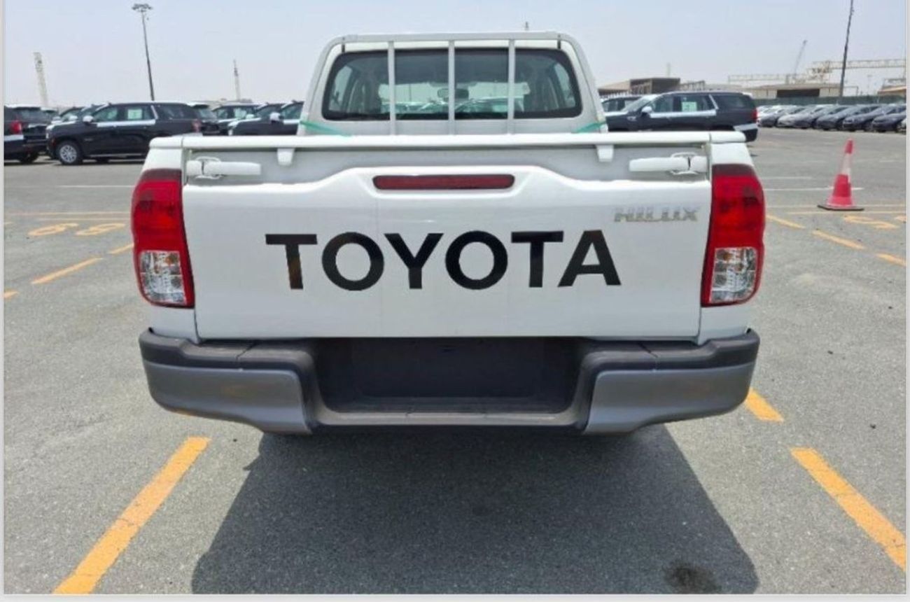 Toyota Hilux TOYOTA HILUX 2.4 DIESEL 4WD 4DOORS 2024