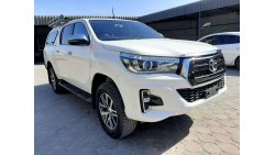 Toyota Hilux Push start automatic low km with canopy perfect and clean