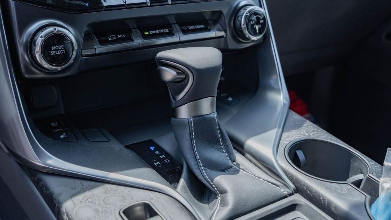 Lexus LX 600 2025 Lexus LX600 Over-Trail 3.5L AT Petrol (White)