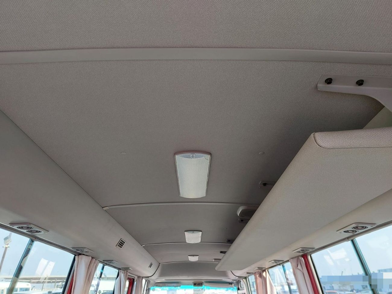 نيسان سيفيليان NISSAN CIVILIAN BUS RHD 2004 MODEL 4.1 L DIESEL MANUAL(PM21584)