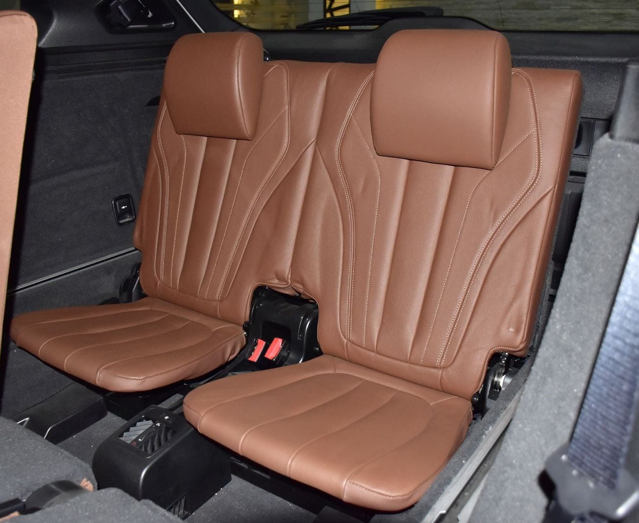 BMW X5 35i EXCLUSIVE EXCELLENT DEAL for our BMW X5 xDrive35i ( 2015 Model ) in White Color GCC Specs