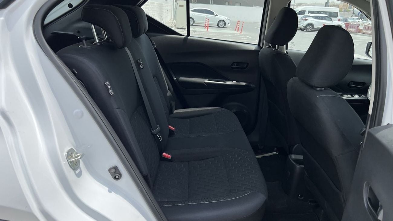 Nissan Kicks SV NO CONVENIENCE FEES | UNDER WARRANTY | 0% DOWN PAYMENT | CERTIFIED PRE-OWNED |