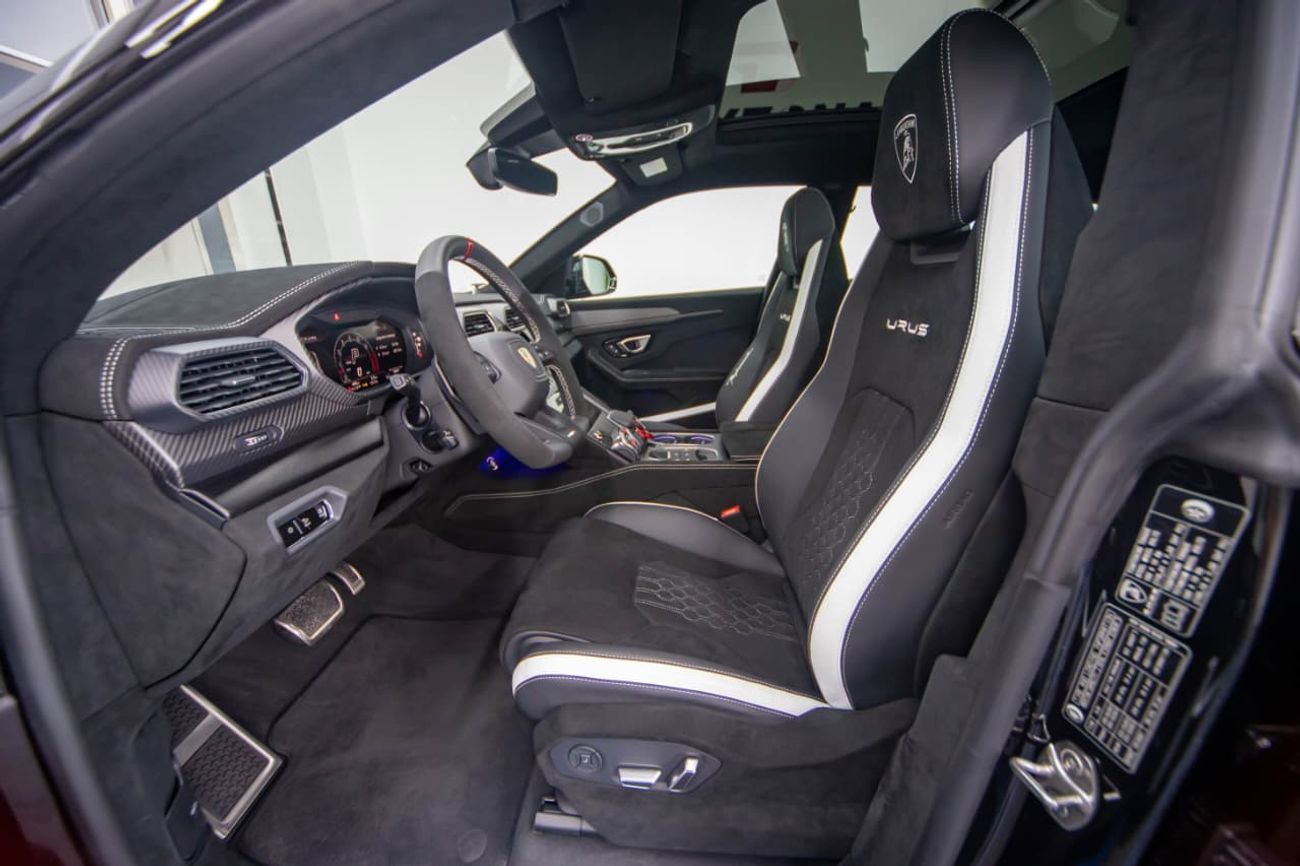 لامبورغيني اوروس 4.0T V8 Performante