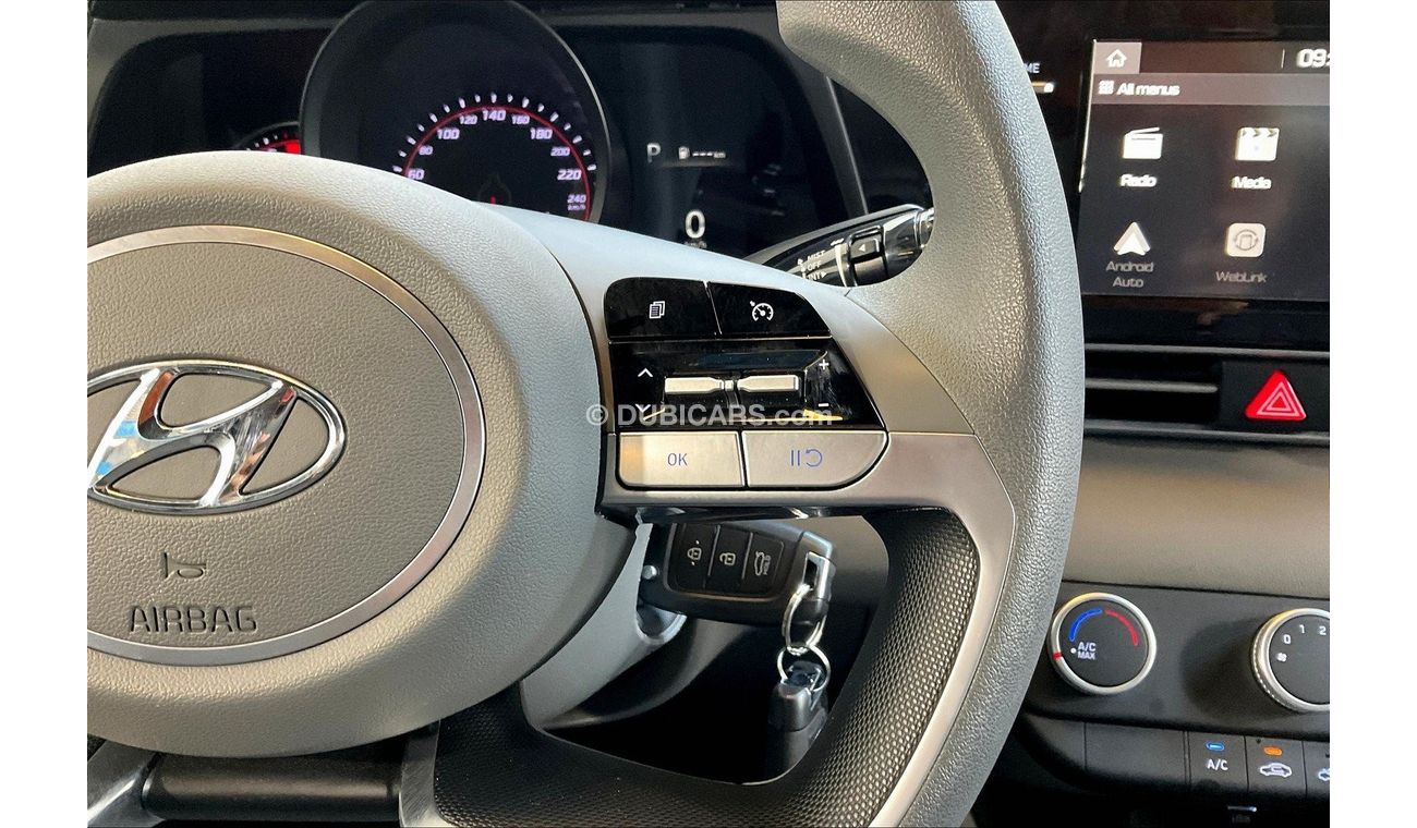 Hyundai Elantra Smart