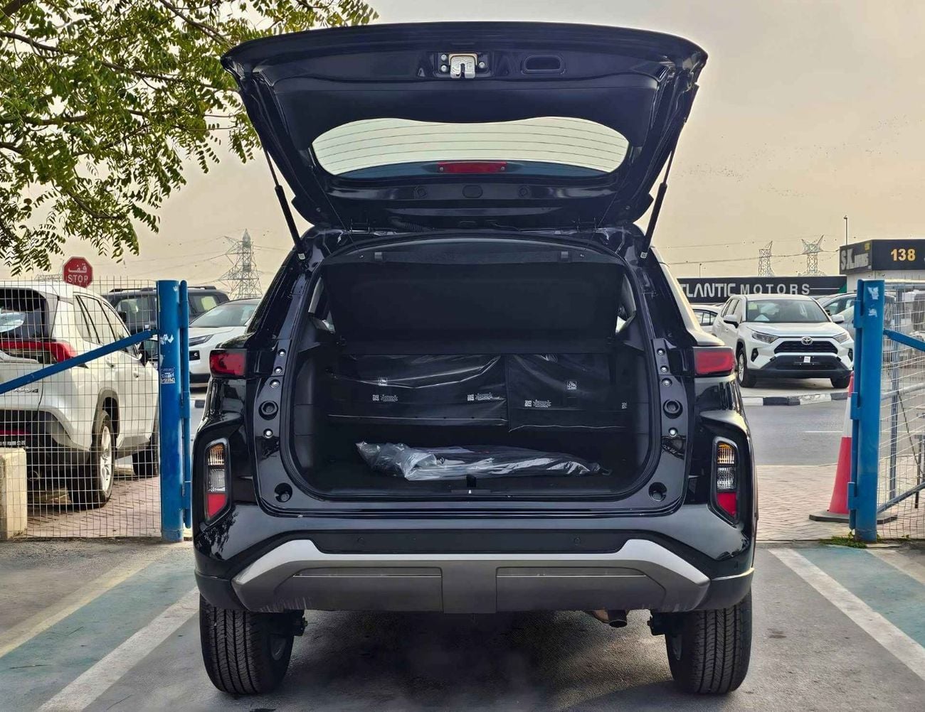 تويوتا أوربان كروزر GLX NEODRIVE / 1.5L PETROL V4 / KYELESS DOOR / PUSH START / DVD+CAMERA (CODE # UB3)