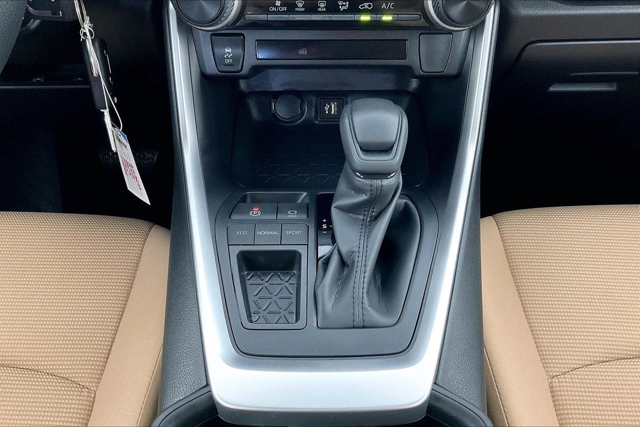 تويوتا راف ٤ EX | عرض العيد الحصري | خالية من أضرار الفيضانات