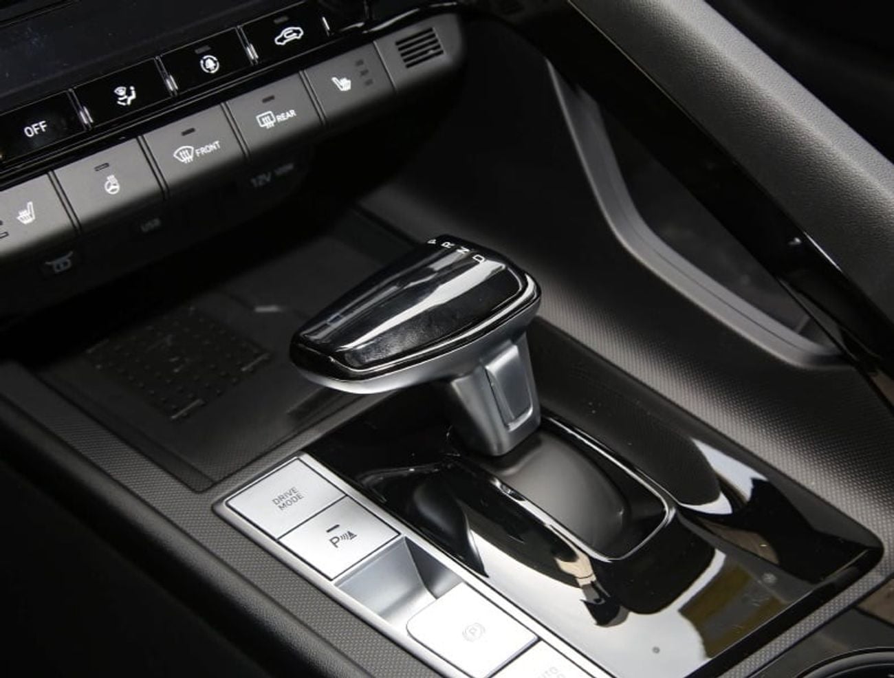 هيونداي إلانترا Elantra Premium Full With Radar