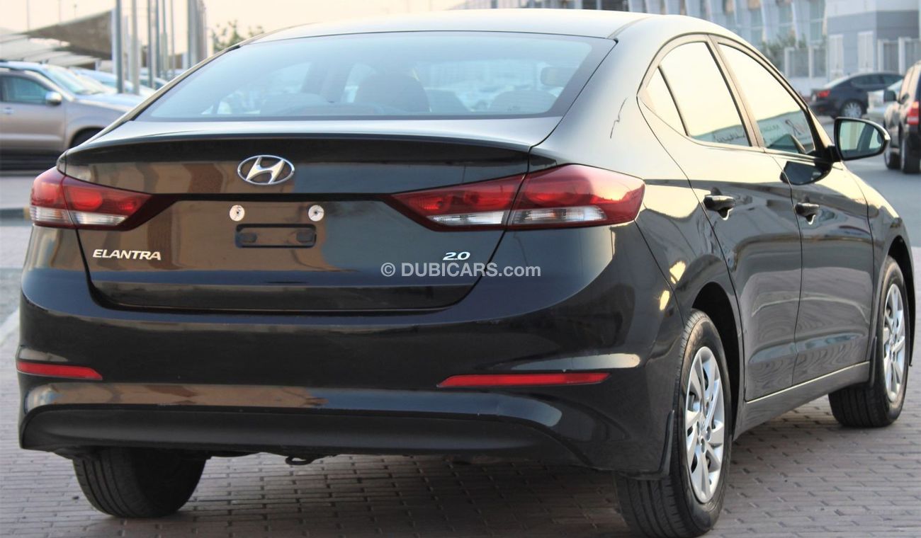 Hyundai Elantra Hyundai Elantra 2017, GCC, in excellent condition, without paint, without accidents, very clean from