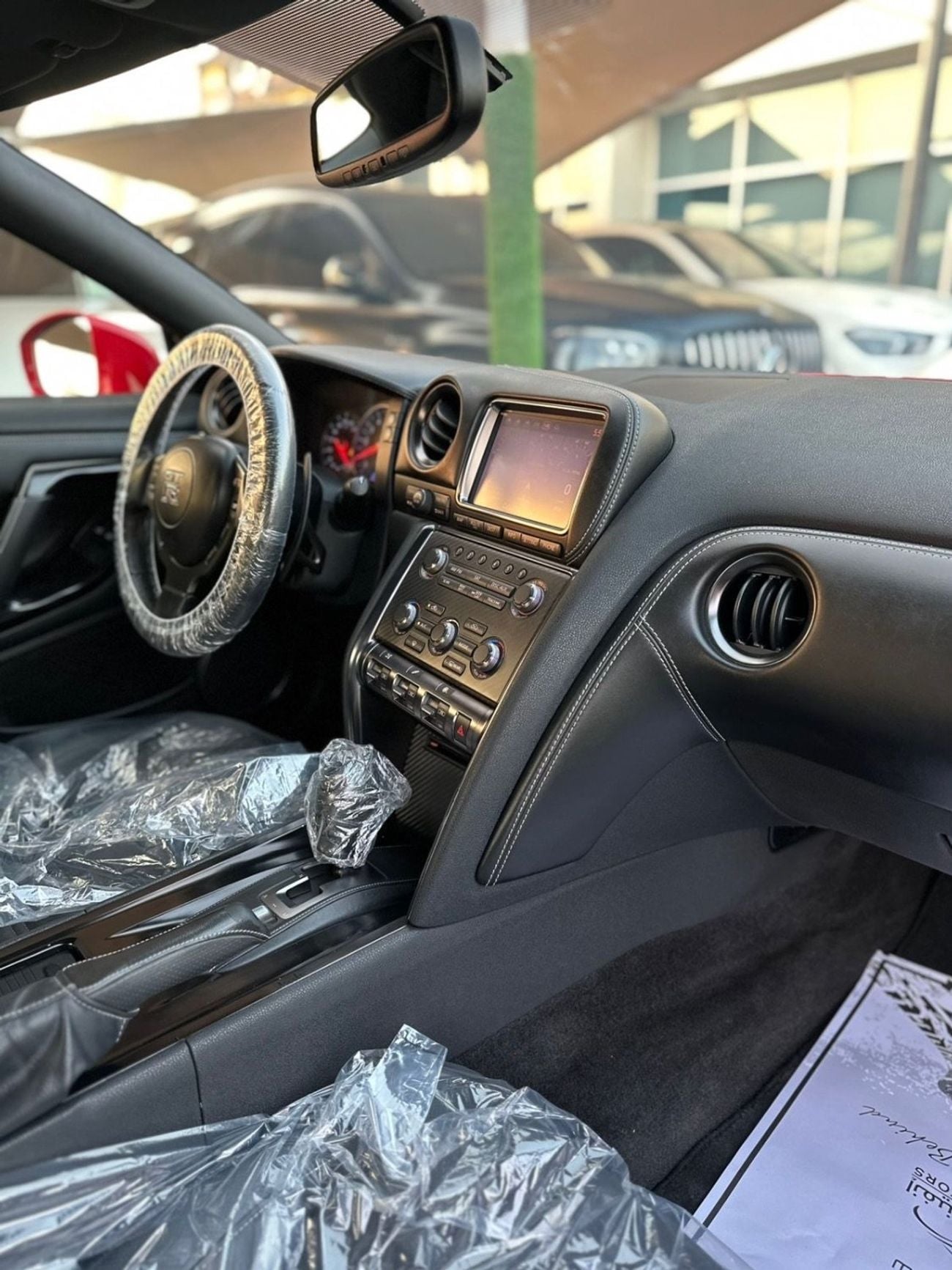 نيسان جي تي ار BLACK EDITION نیسان جي تي ار بريميوم 2015  كلين تايتل بدون حوادث صبغ وكالة بحالة الوكالة لون مميز ( 
