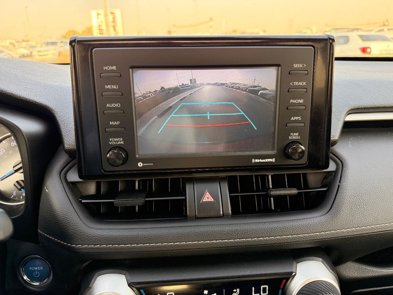 تويوتا راف ٤ XLE 2.5L