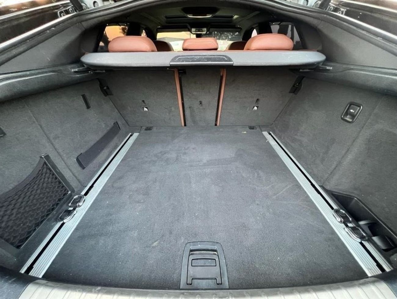 بي أم دبليو X6 50i لاكجري