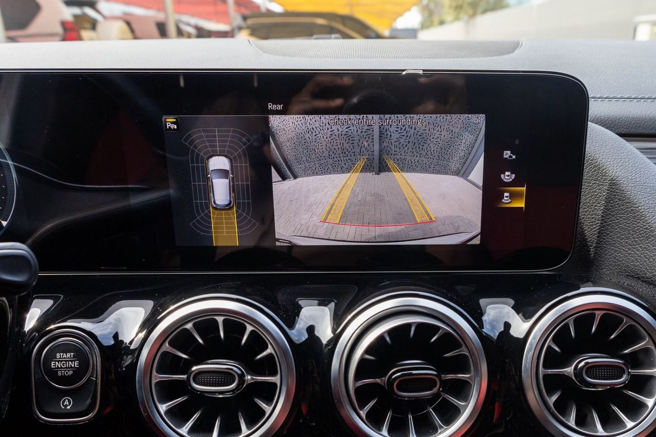 Mercedes-Benz GLA Premium 1.4L, миниатюра 19