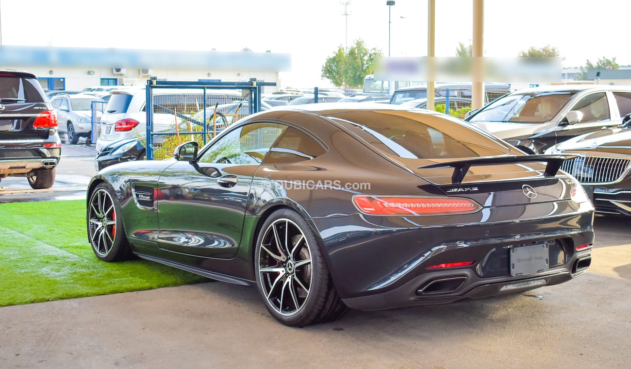 مرسيدس بنز AMG GT S