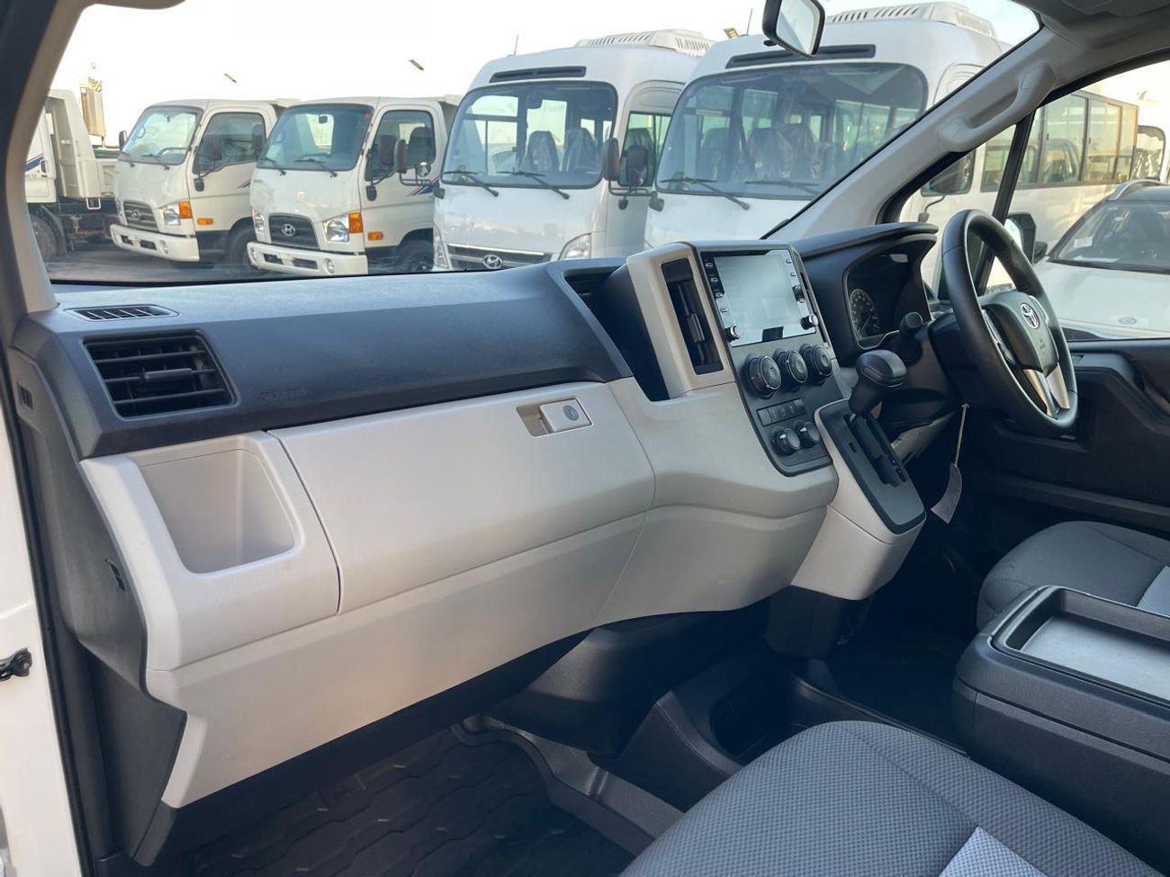 Toyota Hiace 2023 TOYOTA HIACE VAN COMMUTER