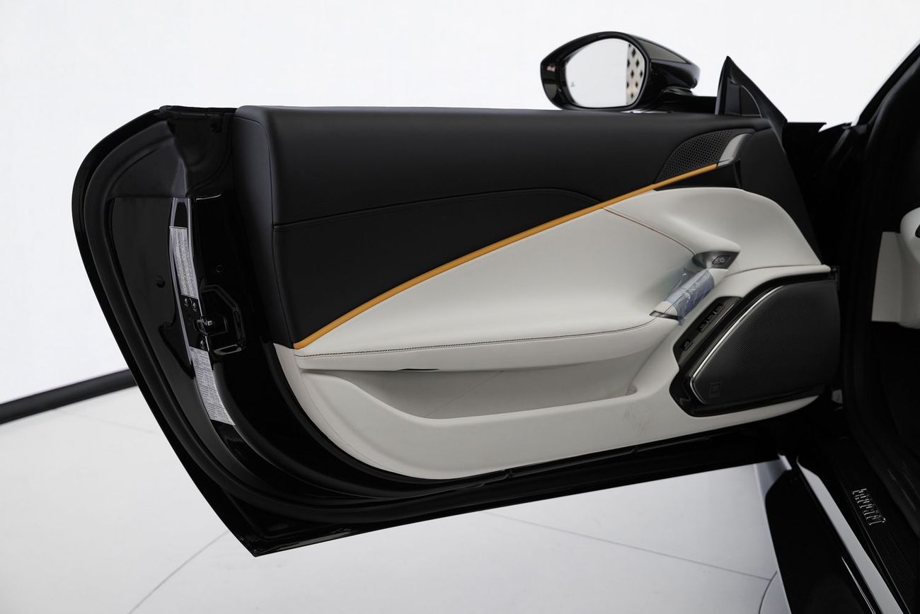 Ferrari Roma Ferrari Roma Spider