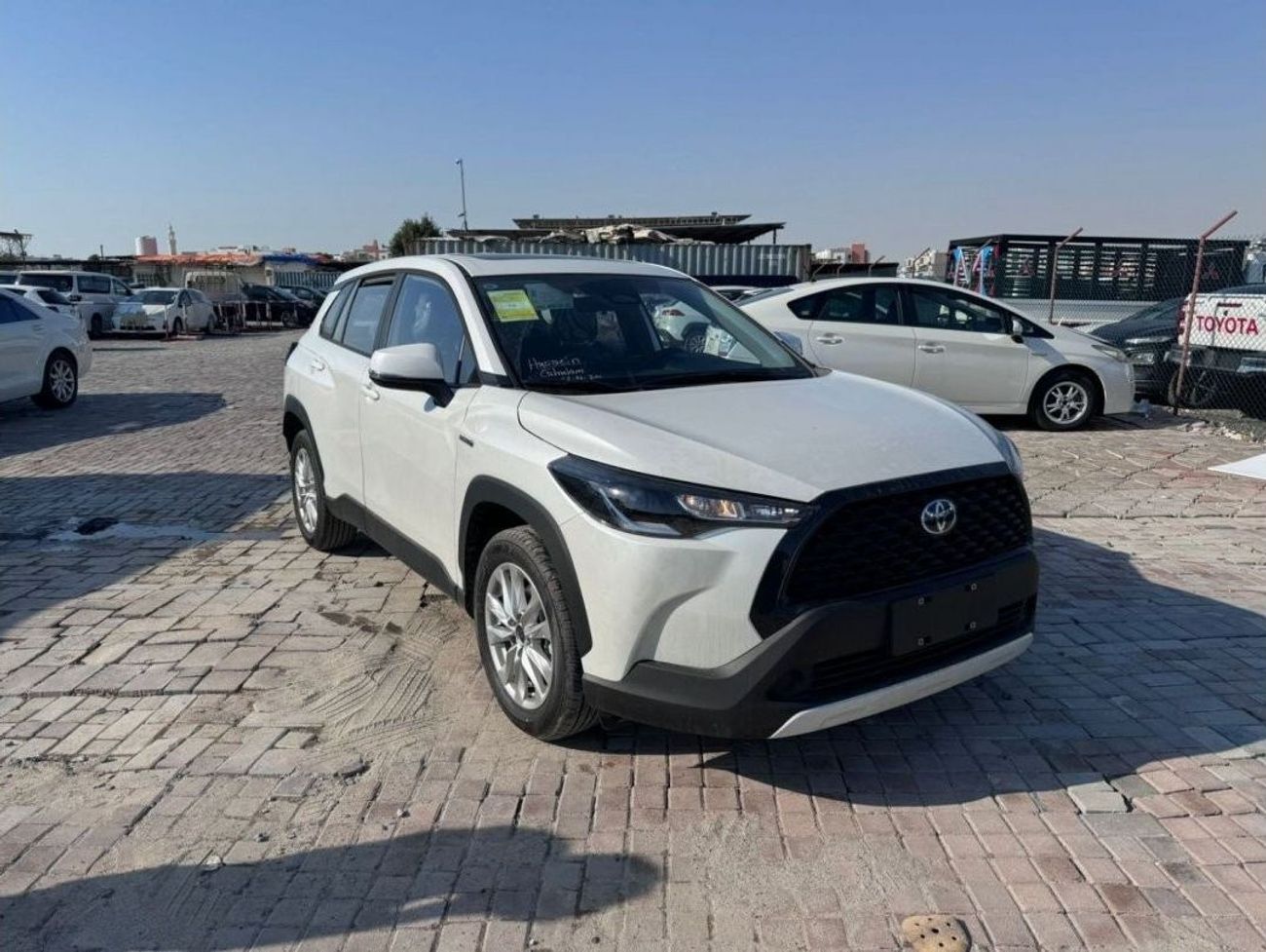 تويوتا كورولا كروس Horsepower 122 hp (121 bhp)  4Cylinders  Torque 142 Nm Fuel Petrol