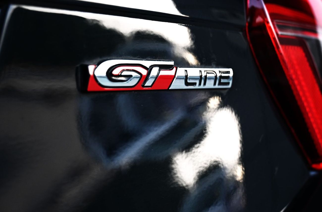 بيجو 208 GT لاين بيجو 208 GT_LINE خليجي 2018 بحالة ممتازة من الداخل والخارج