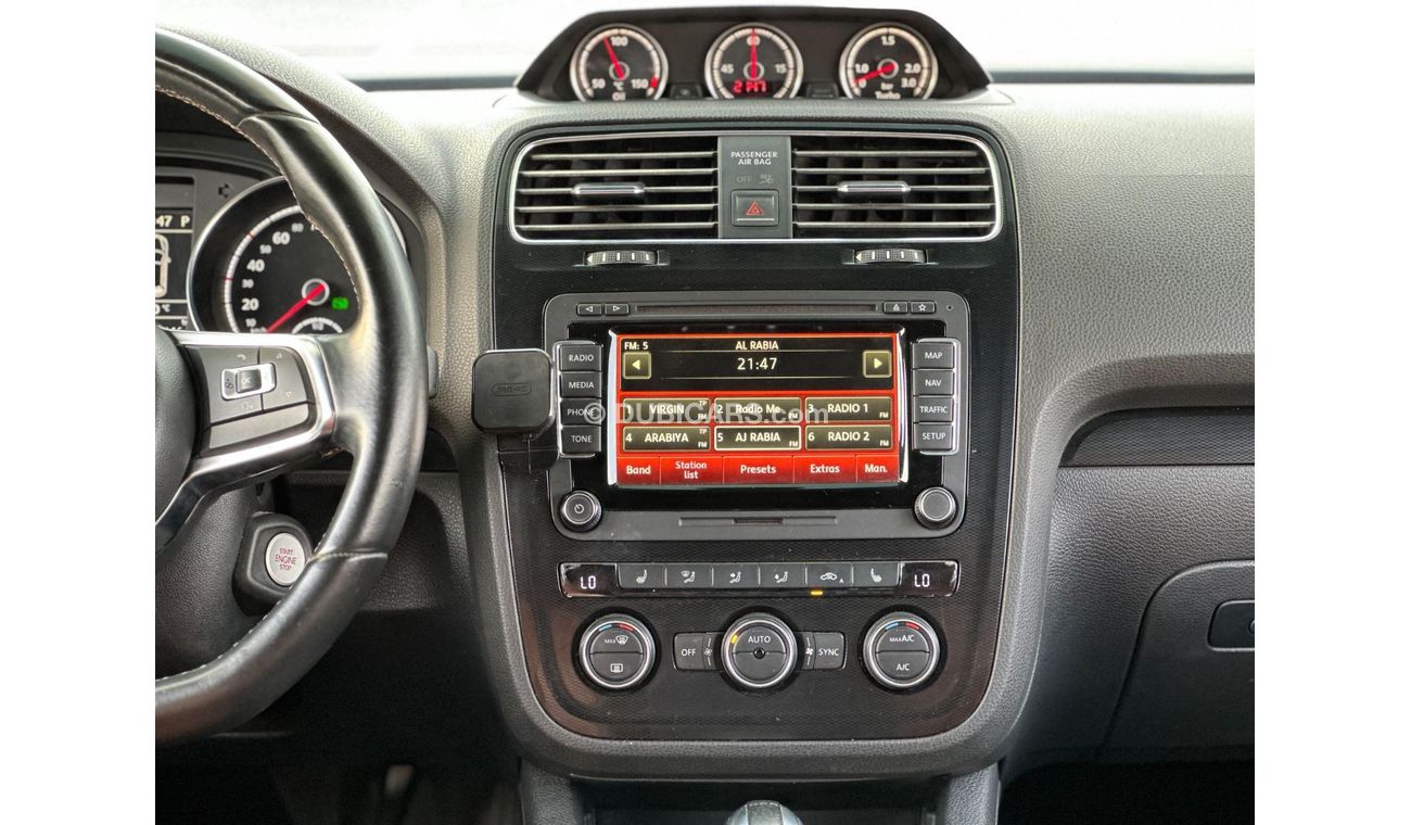 Volkswagen Scirocco Sport Volkswagen Scirocco 2.0L 2015 GCC Perfect Condition - Accident Free