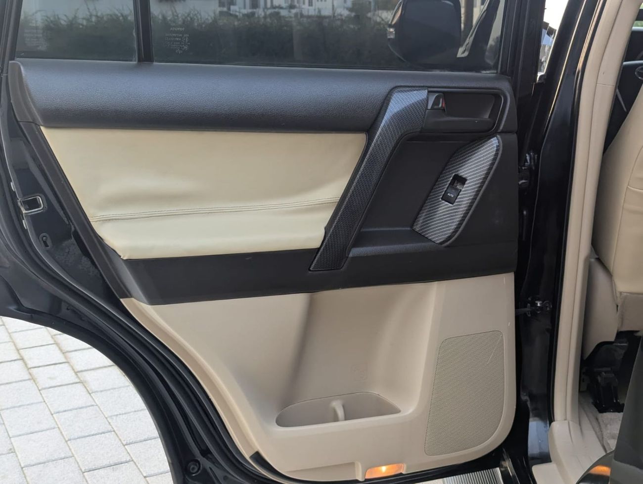 تويوتا برادو Toyota Prado 2011 facelifted to 2023 black colour