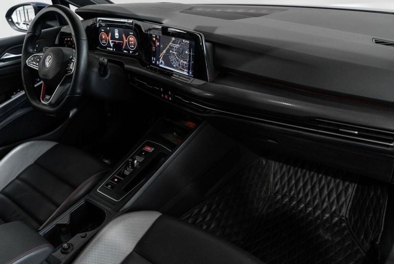 فولكس واجن جولف GTI SEL 2.0T GTI P2 MID