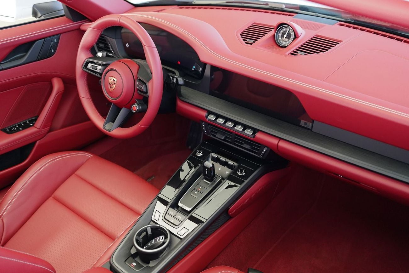 بورش 911 CARRERA GTS CABRIOLET