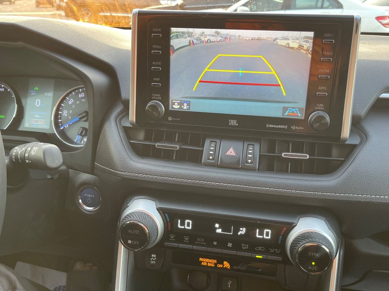 تويوتا راف ٤ XLE 2.5L