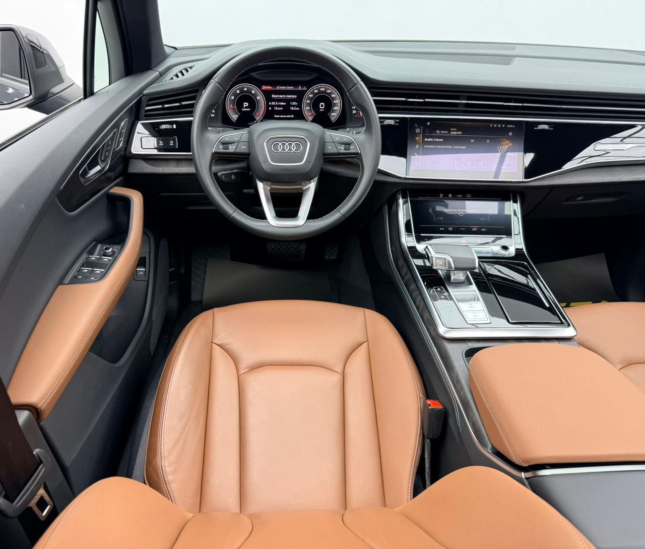 Audi Q7 45 TFSI quattro S Line 2.0L 2025 Audi Q7 45 TFSI S Line, Audi Warranty+Service Contract+Full Service