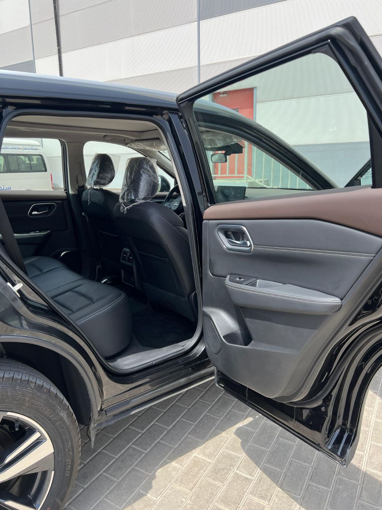 نيسان إكس تريل 1.5L E-POWER 4WD FLAGSHIP HYBRID(SPECIAL PRICE)