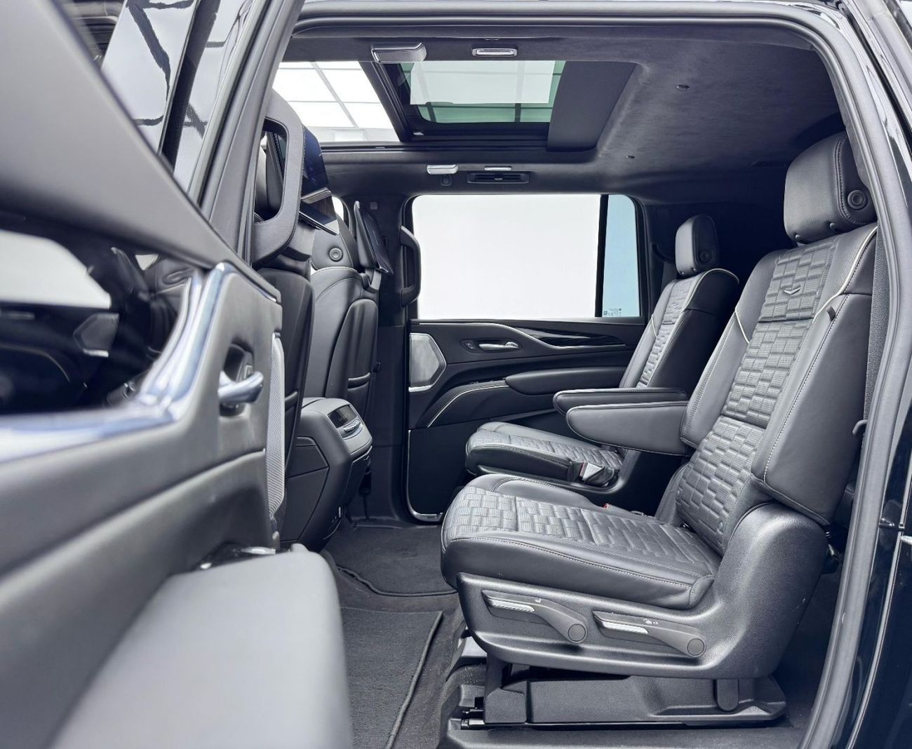 Cadillac Escalade Escalade-V 6.2L 2023 Cadillac Escalade ESV V, 2027 Cadillac Warranty, Pilot Seats, Fully Loaded, 7 S