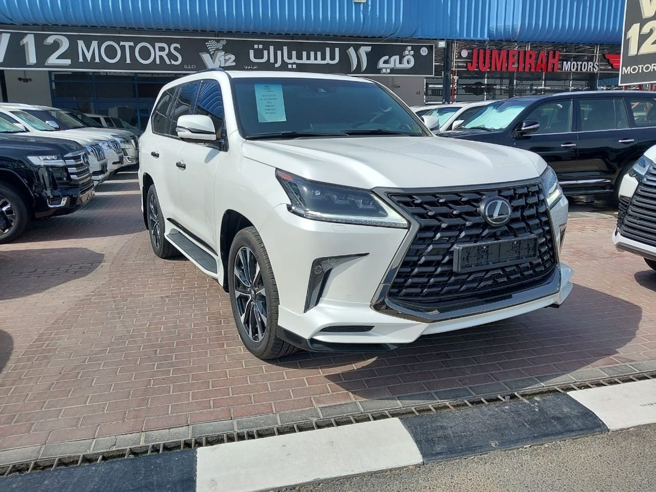 Lexus LX 570 Signature Black Edition LEXUS LX570 BLACK EDITION 4 YEARS OR 150KM WARRANTY FROM ALFUTTAIM