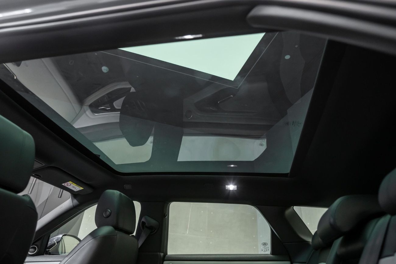 Land Rover Range Rover Evoque P250 R-Dynamic SE 2.0L