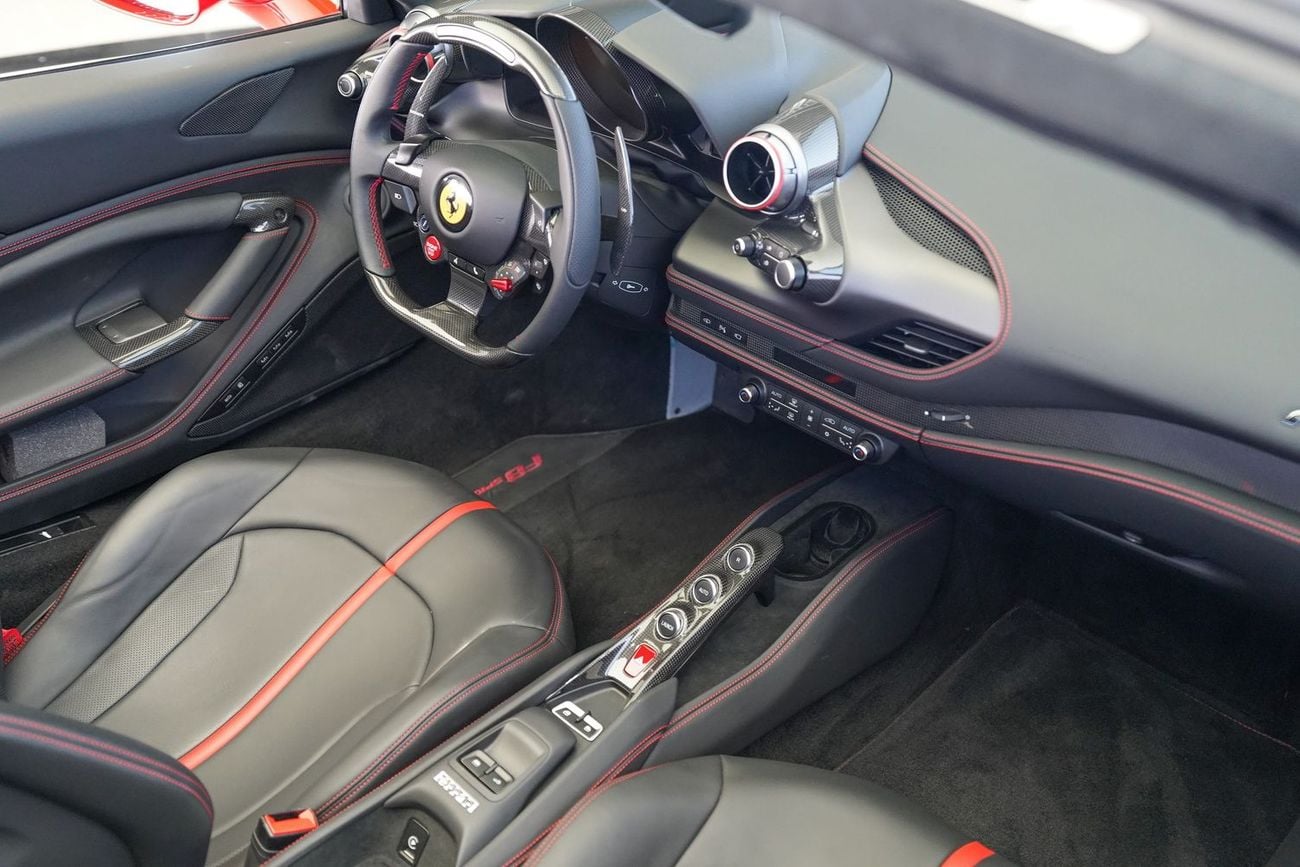 Ferrari F8 Spider 3.9T V8