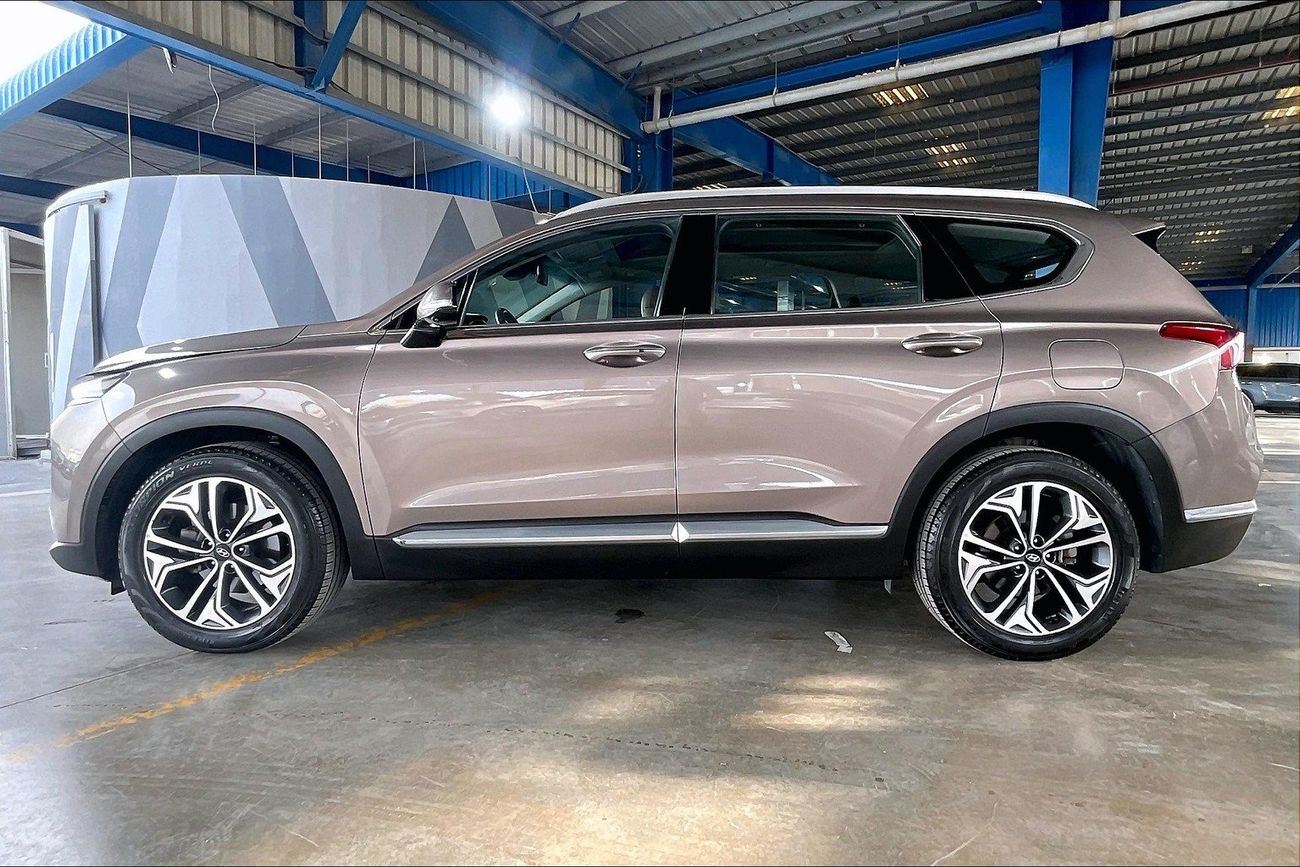 Hyundai Santa Fe Premium + | Carnival Sale • UP TO AED 20,000 OFF | Guaranteed Warranty | 0 Down Payment