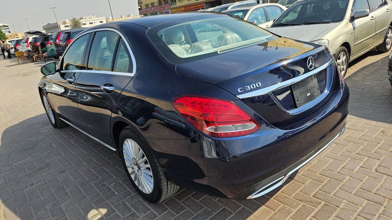 مرسيدس بنز C 300