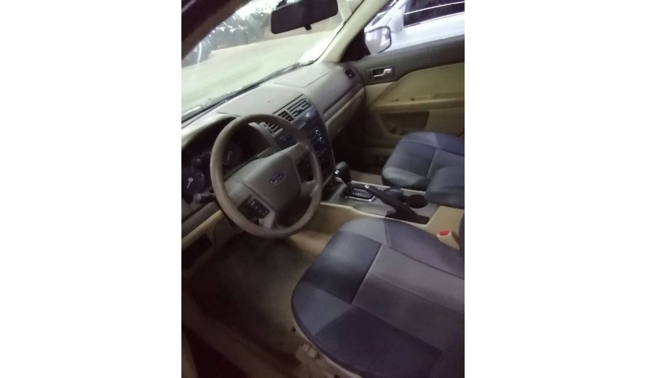 Ford Fusion Ford Fusion model 2009 Gulf 4 cylinder in good condition