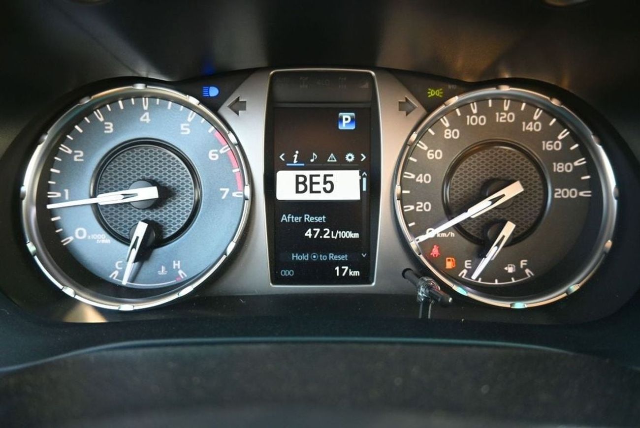 تويوتا هيلوكس Toyota Hilux GLXS | 2.7 VVT-i | SR5 | 4WD