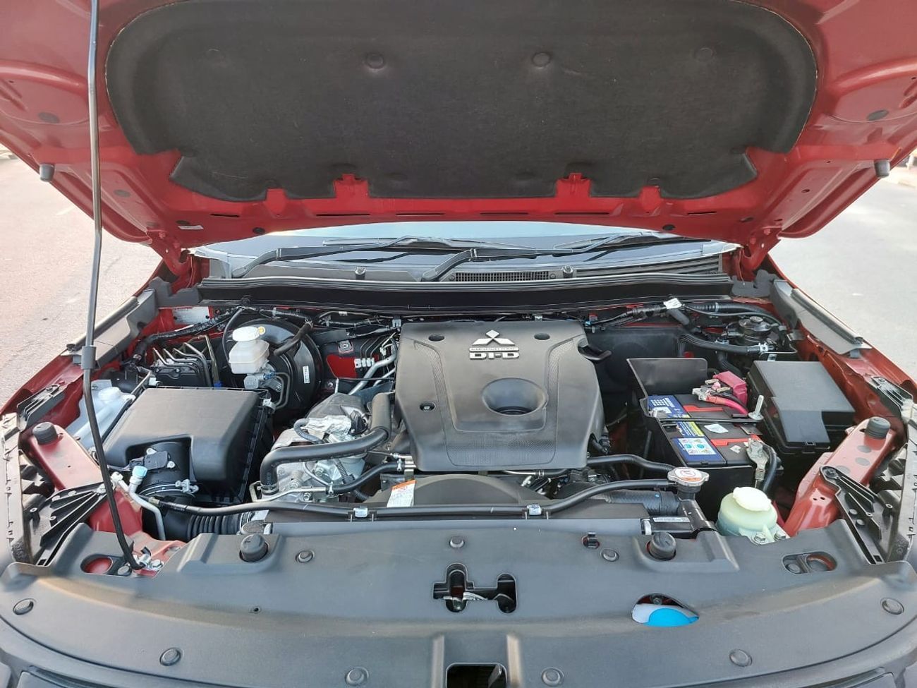 ميتسوبيشي تريتون MITSUBISHI TRITON GSR PICK UP RHD 2021 MODEL 2.4 L DIESEL AUTOMATIC(PM05054)