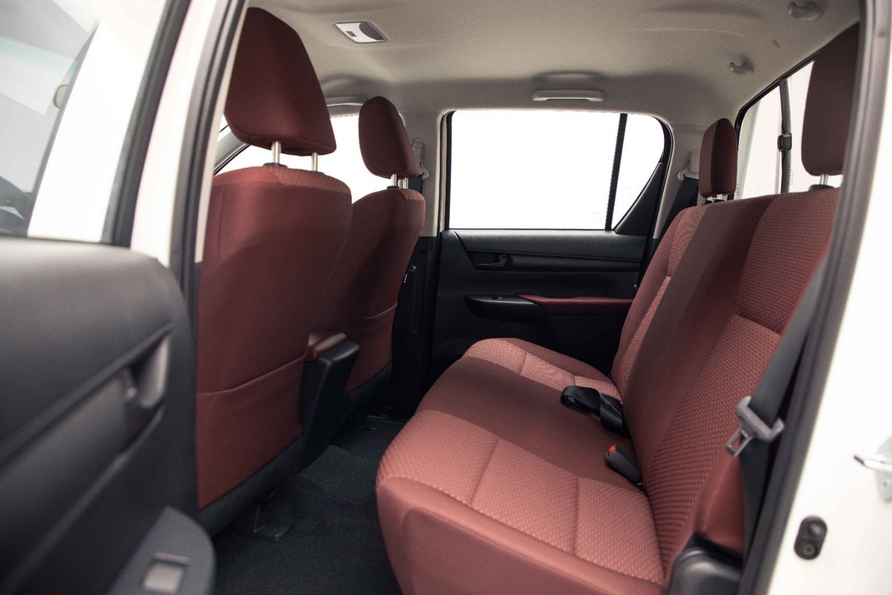 Toyota Hilux 4X2 - 2.7L – Super White Inside Red | Export Only