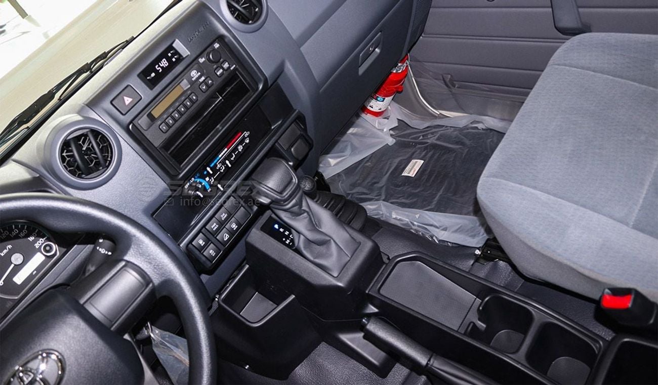 تويوتا لاند كروزر 70 2025 Model Toyota Land Cruiser Hardtop LC78, 4.0L Petrol 4WD A/T
