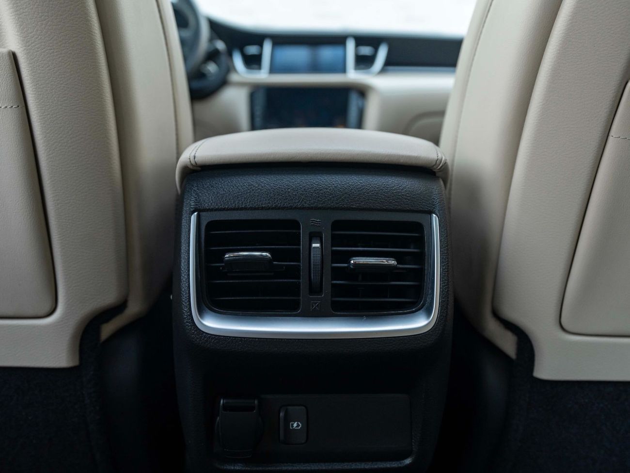 إنفينيتي QX50 AED 1,573 PM • QX50 LUXURY • 2.0L AWD • GCC SPECS • IMMACULATE CONDITION