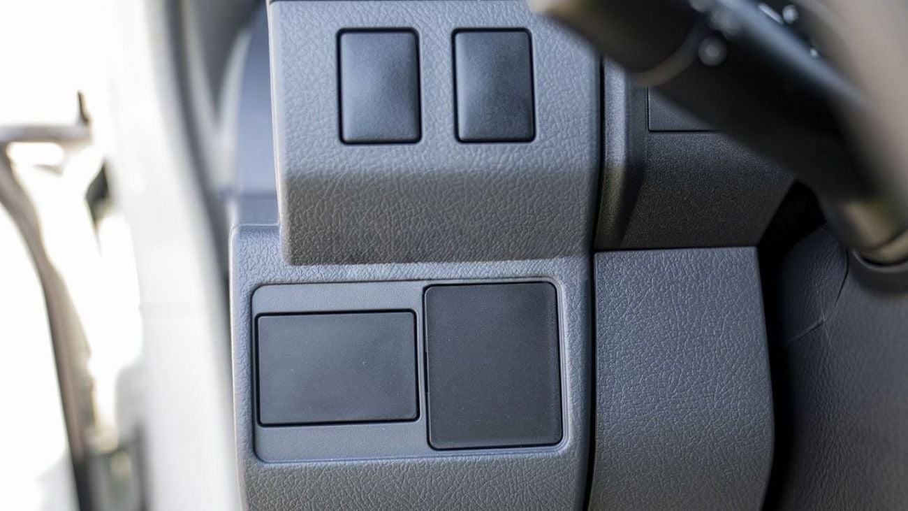 Toyota Land Cruiser Pick Up Land cruiser lc79 4.2L diesel V6 MY2025 for export only