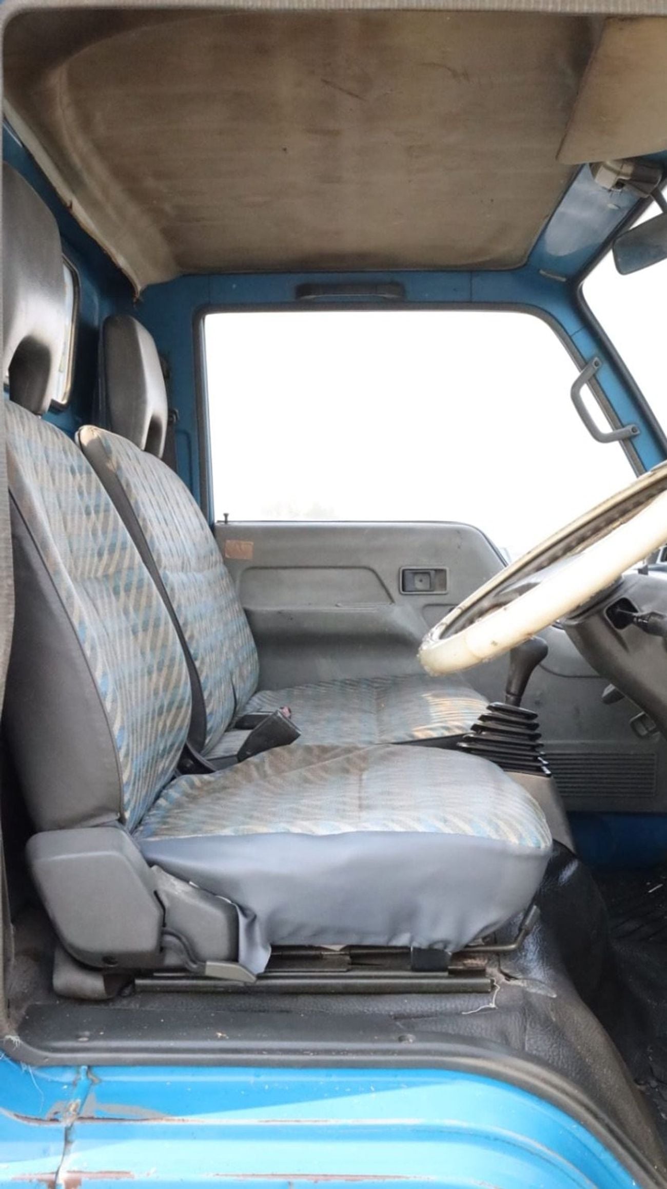 Mitsubishi Canter Van 