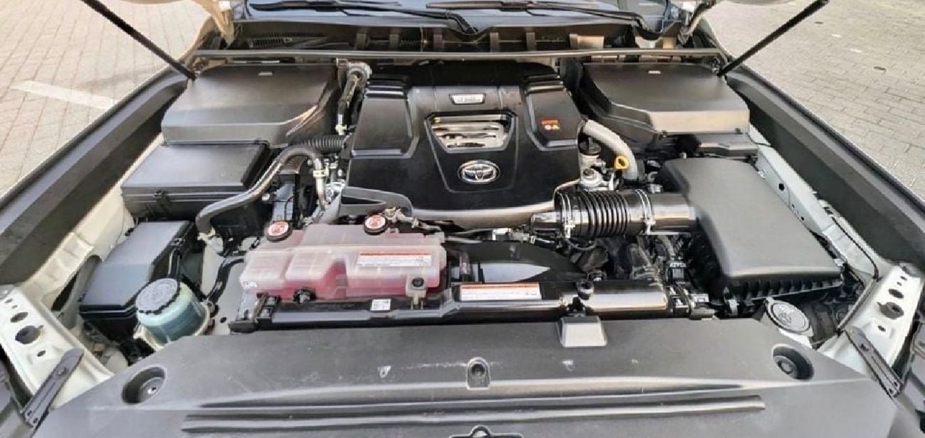 Toyota Land Cruiser GXR 2022 Model 3.3L Engine Full Option GCC Specification