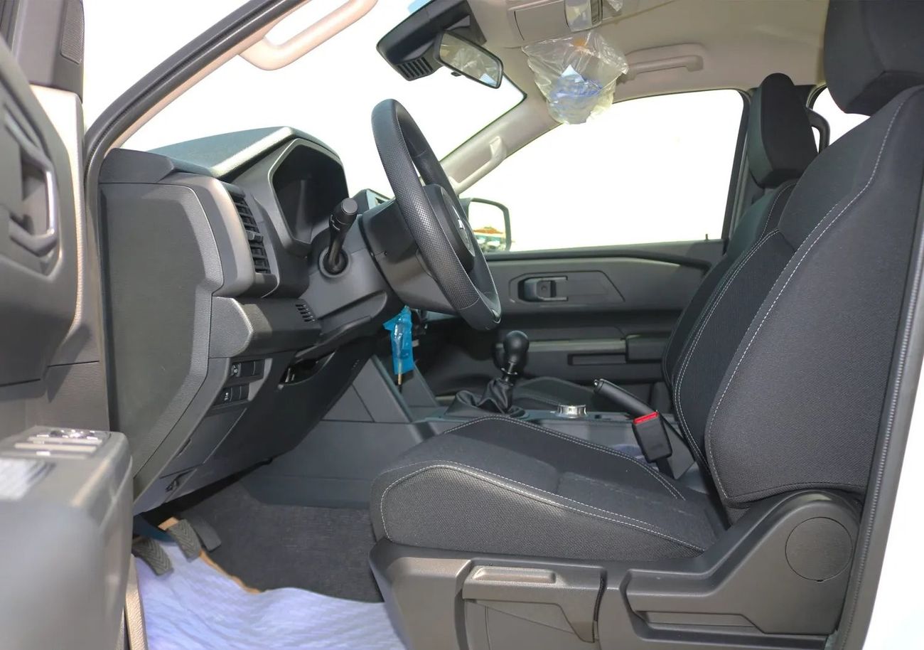 Mitsubishi L200 Triton GLX 4WD 2.4L Diesel MT High Line