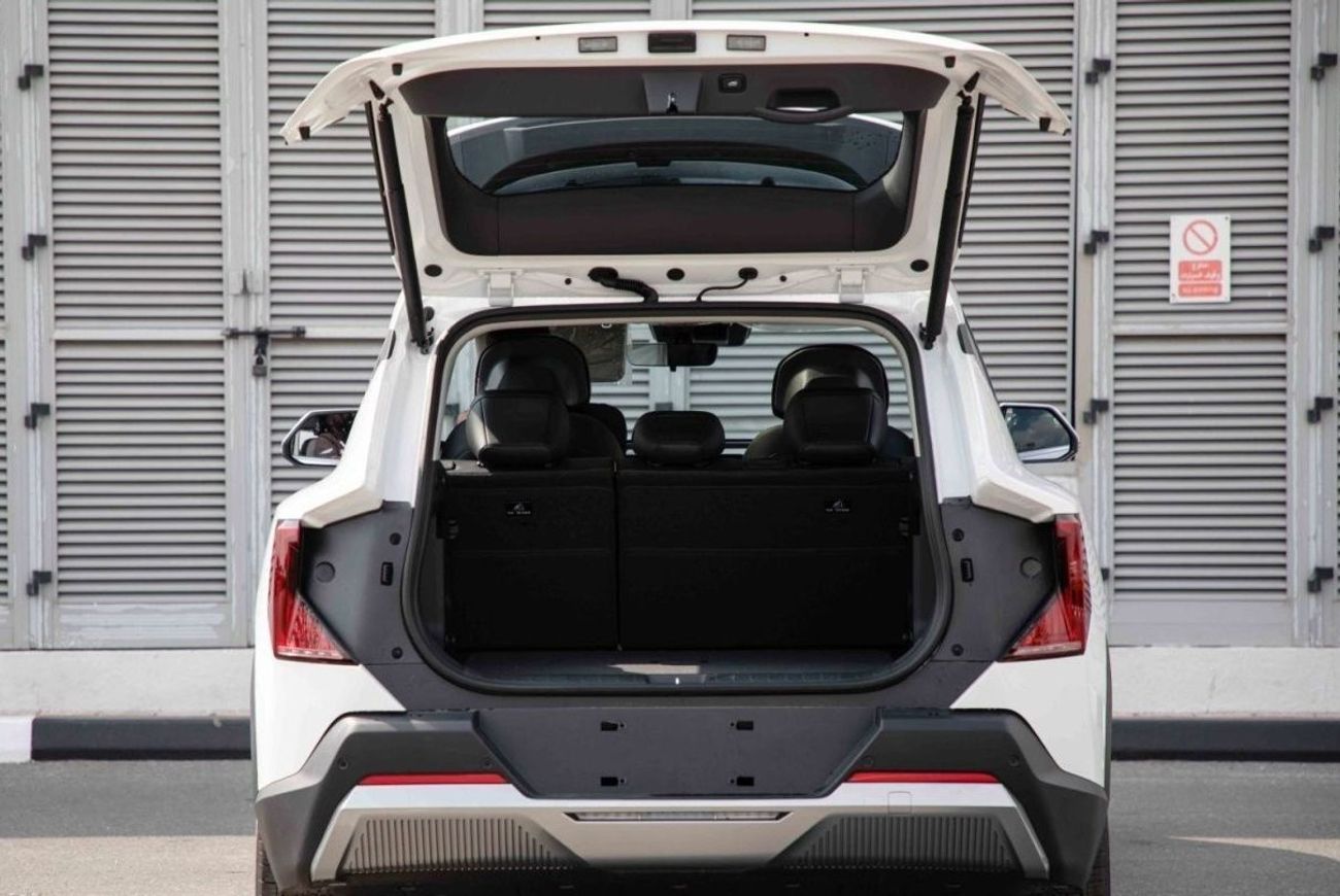 كيا EV5 كيا EV5 AIR 530 موديل 2024 - أبيض من الداخل رمادي أسود | تصدير فقط