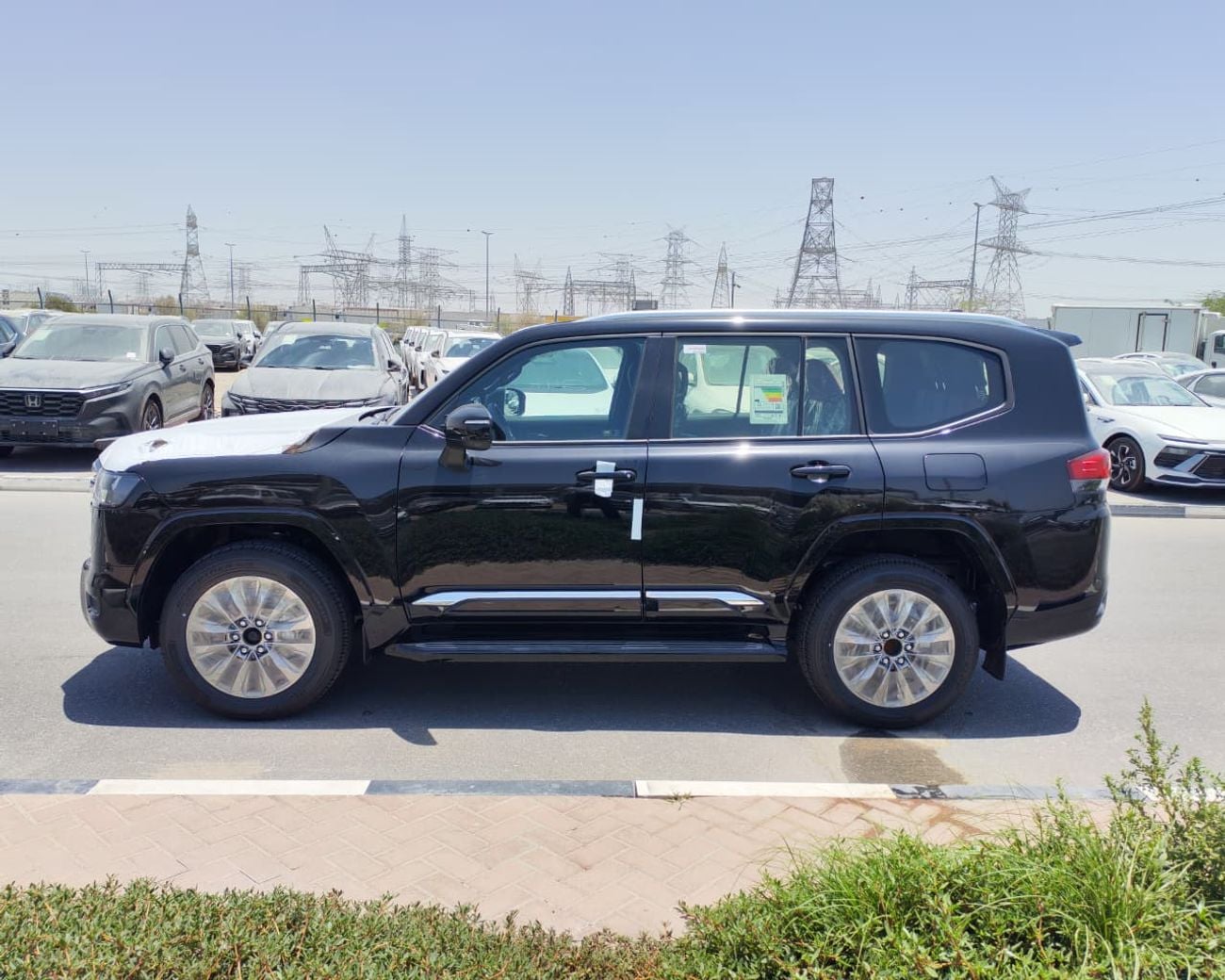 Toyota Land Cruiser 2026 Toyota Land Cruiser LC300 GXR High Option with Sunroof 4.0L V6 Petrol A/T 4WD Export Only