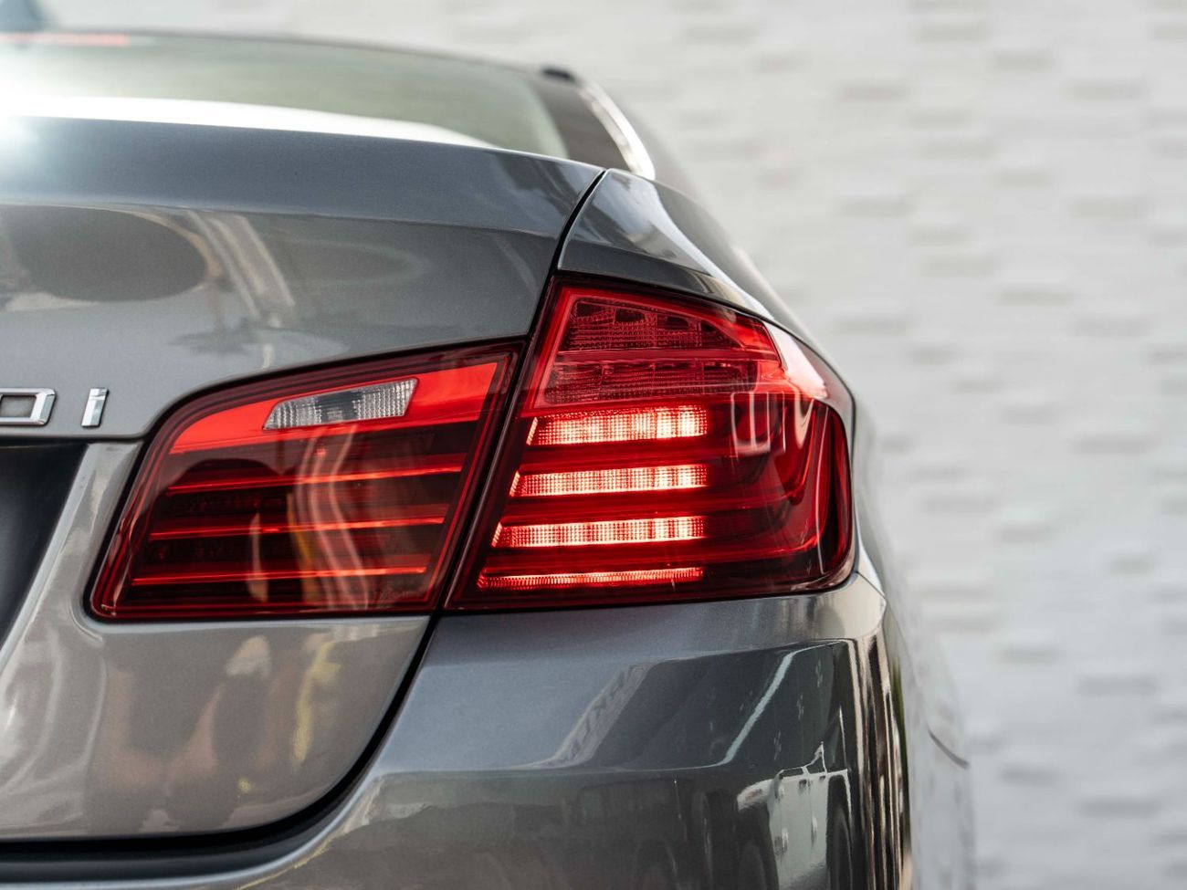 بي أم دبليو 520i Exclusive 1.6L